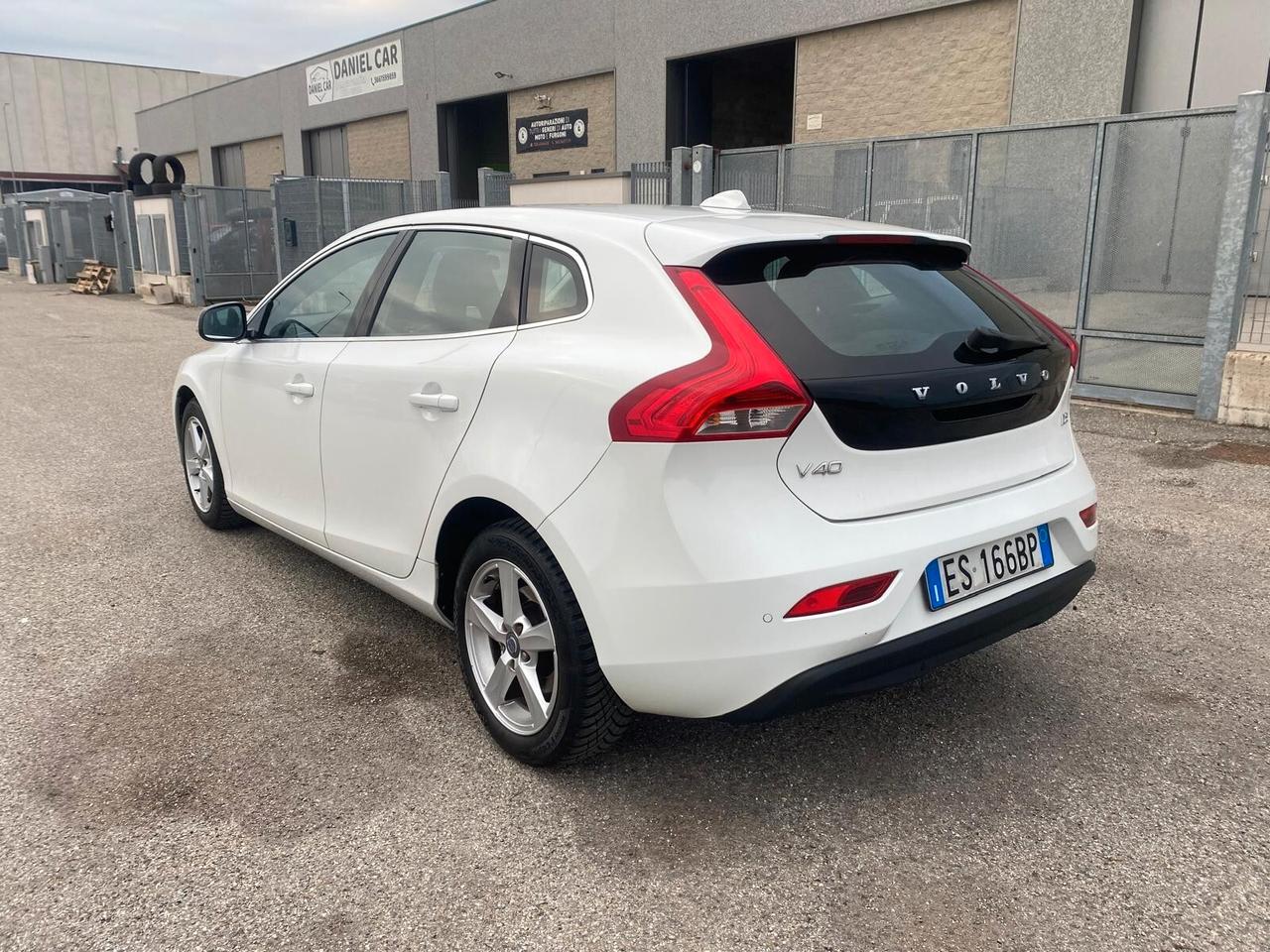 Volvo V40 D2 1.6 Summum EURO5B