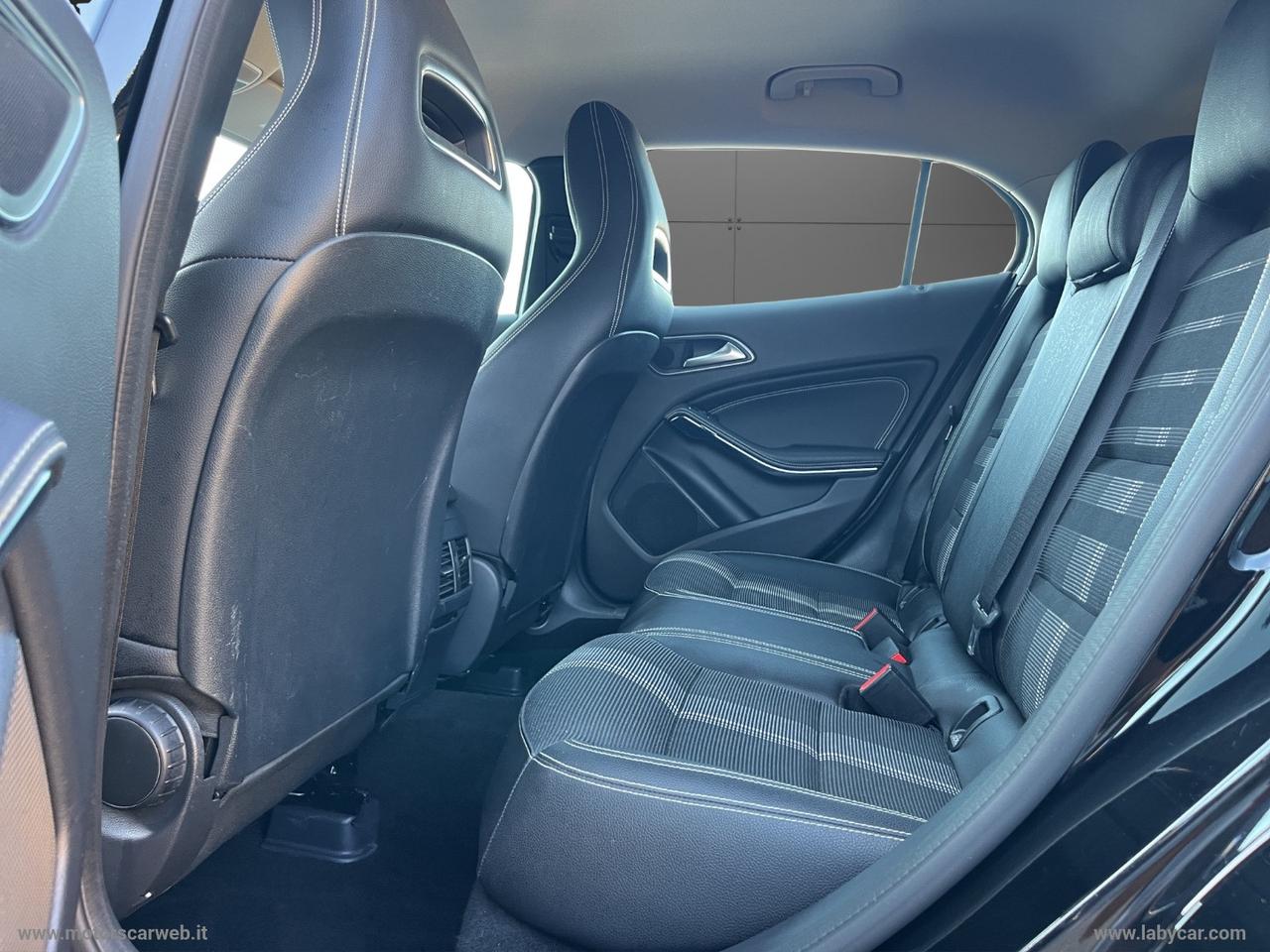 MERCEDES-BENZ GLA 200 Sport