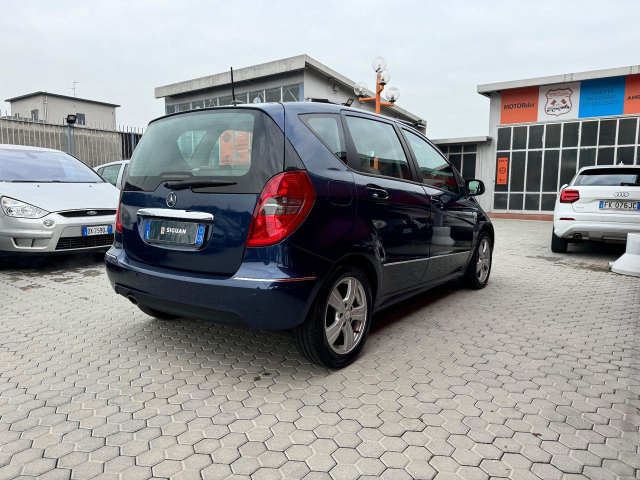 Mercedes-benz A 150 A 160 BlueEFFICIENCY Avantgarde