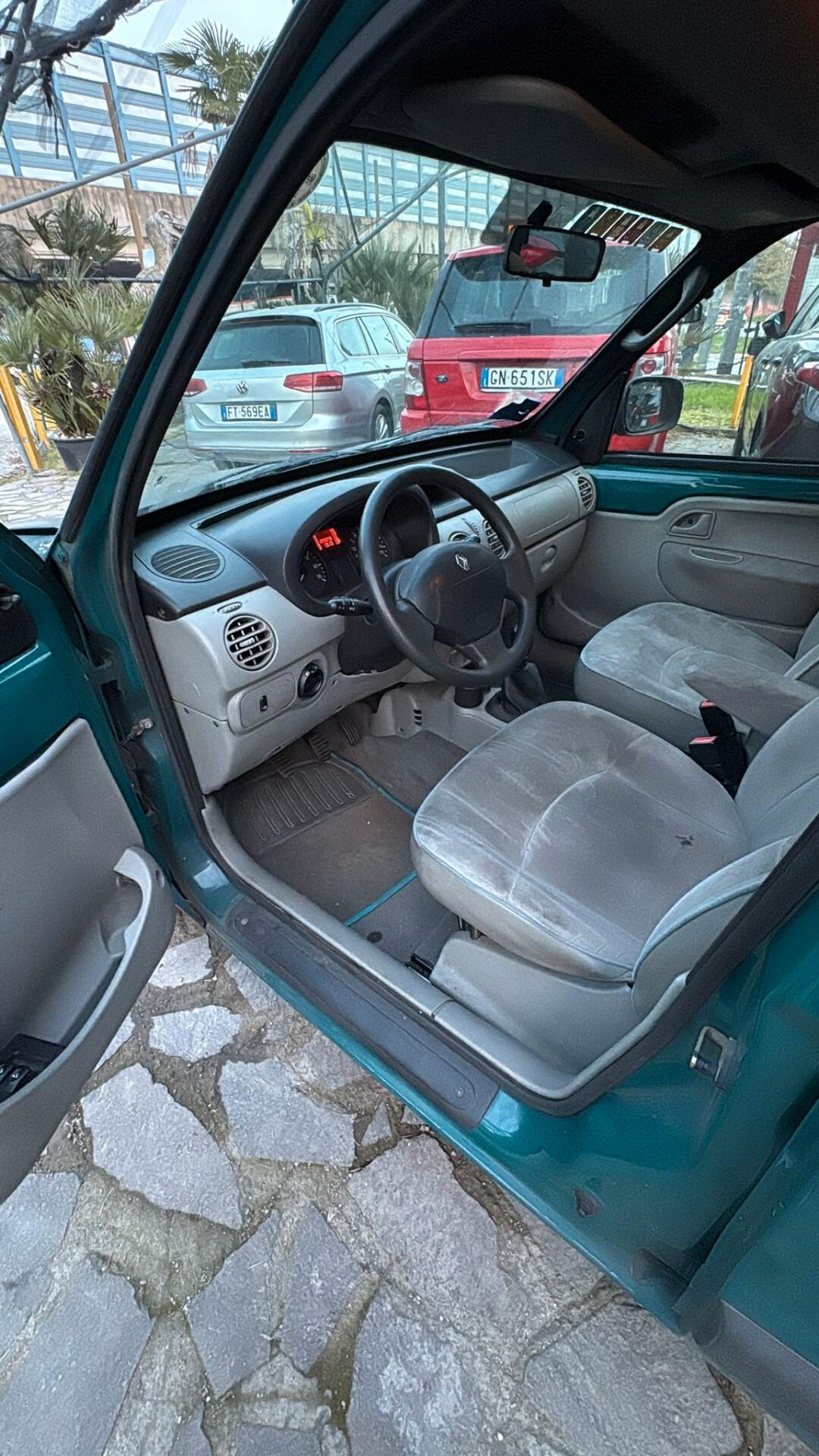 Renault Kangoo 1.6 16V 5p. Luxe