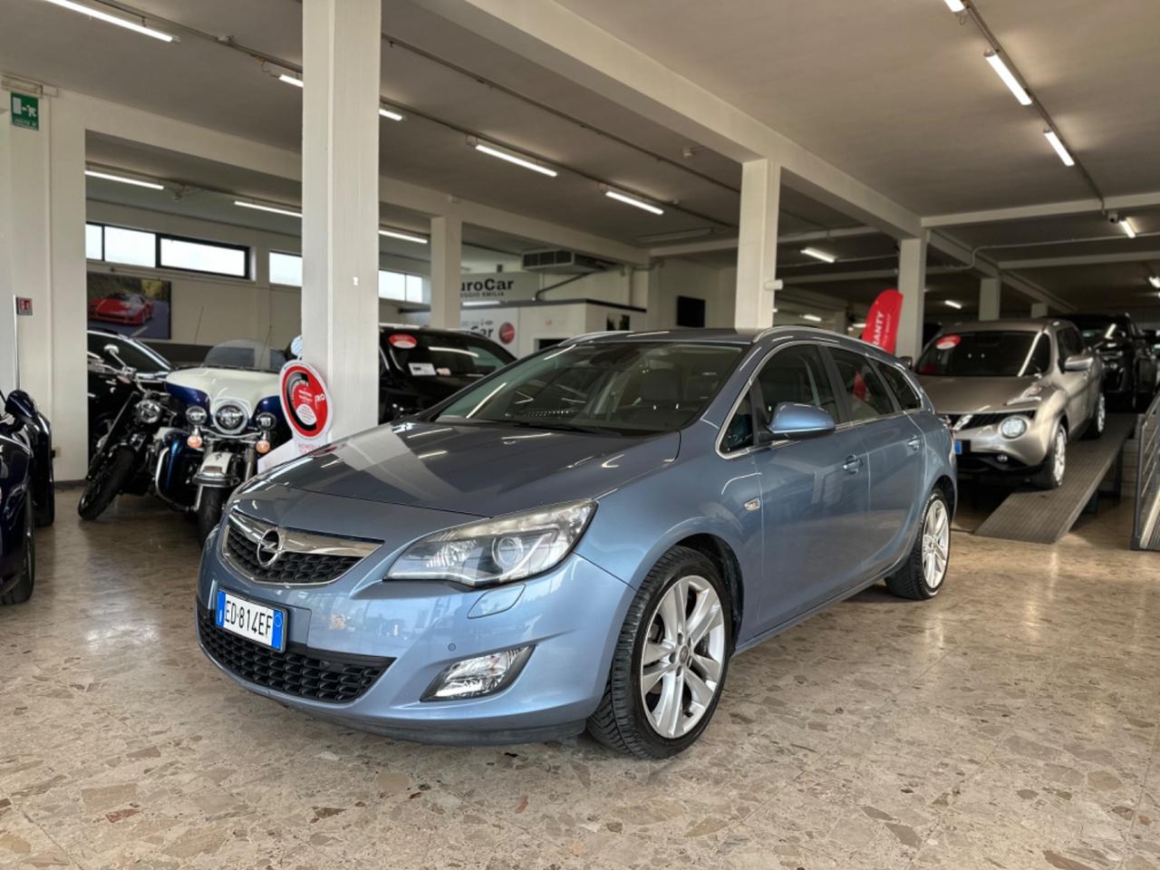 Opel Astra 1.4 Turbo 140CV SW Cosmo 11/2010