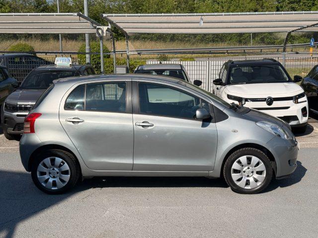 TOYOTA Yaris 1.0 5 porte
