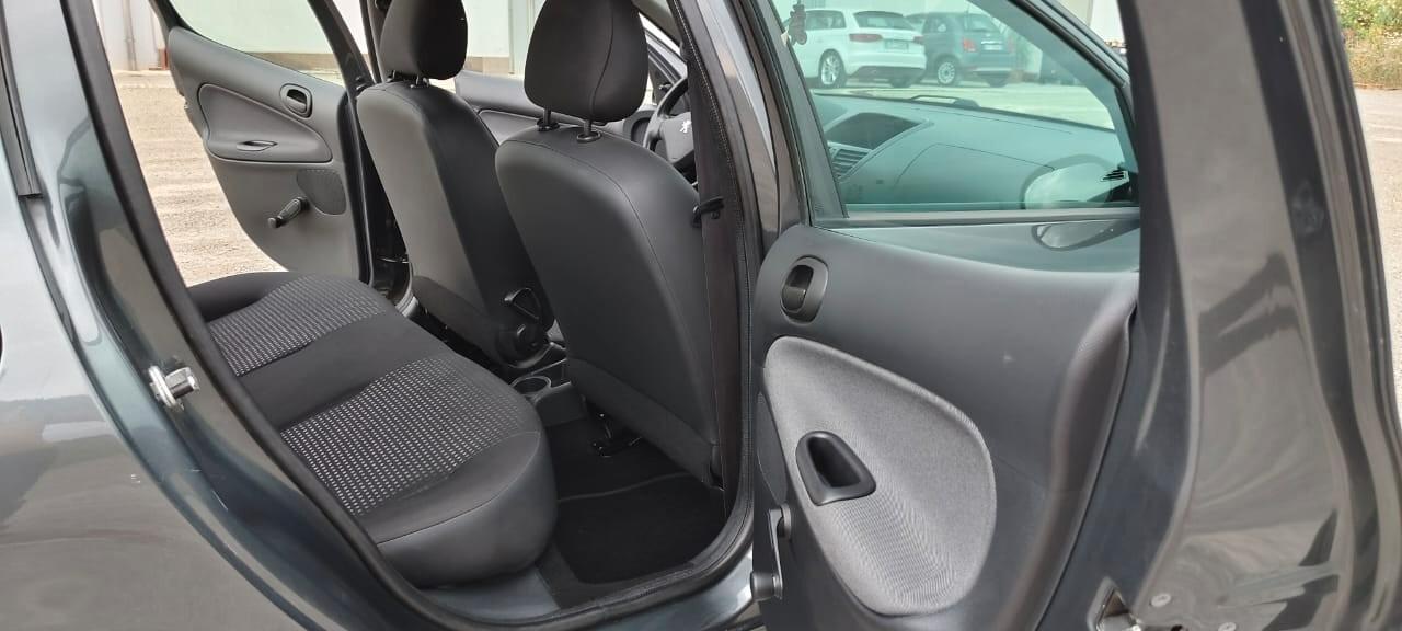 Peugeot 206 Plus 1.1 60CV 5p. Trendy