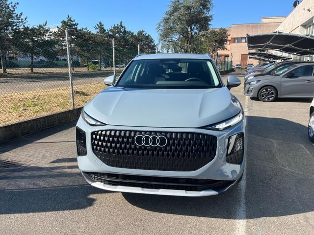 AUDI Q3 TDI 110 kW S tronic Business Advanced New Model