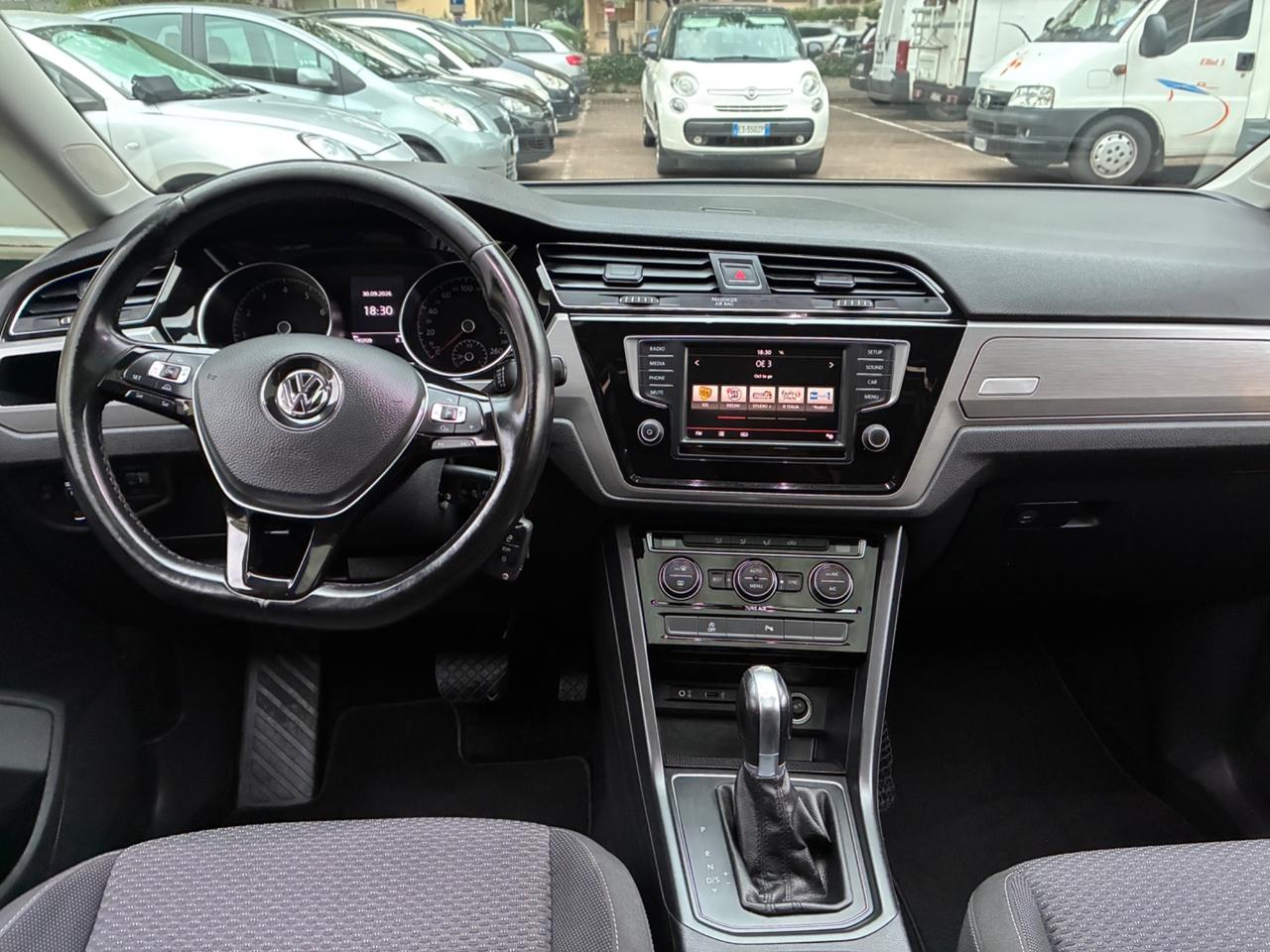Volkswagen Touran 1.5 TSI EVO DSG Executive BlueMotion Technology