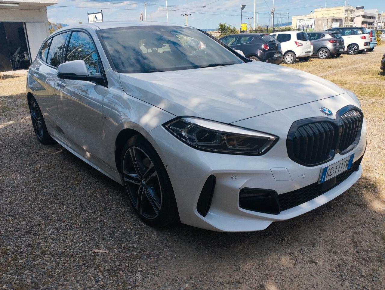 Bmw 116 116d 5p. Msport
