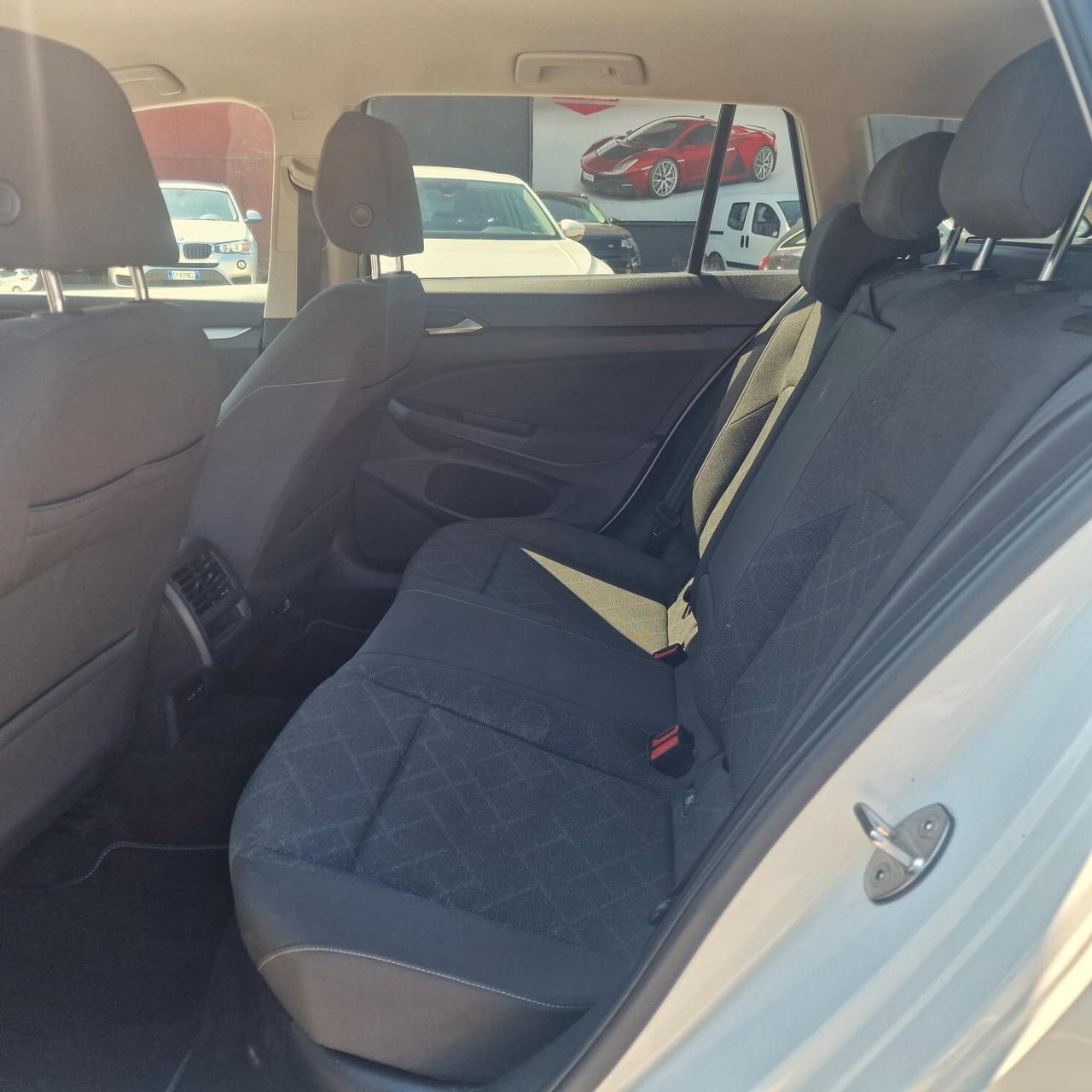 Volkswagen Golf Variant Golf Variant 1.5 TGI DSG Style PERFETTA QUALSIASI PROVA