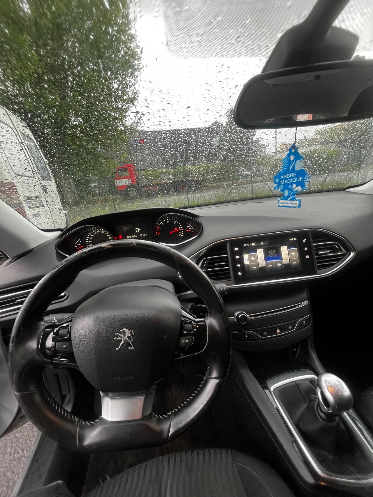 Peugeot 308 BlueHDi 120 S&S EAT6 SW Business