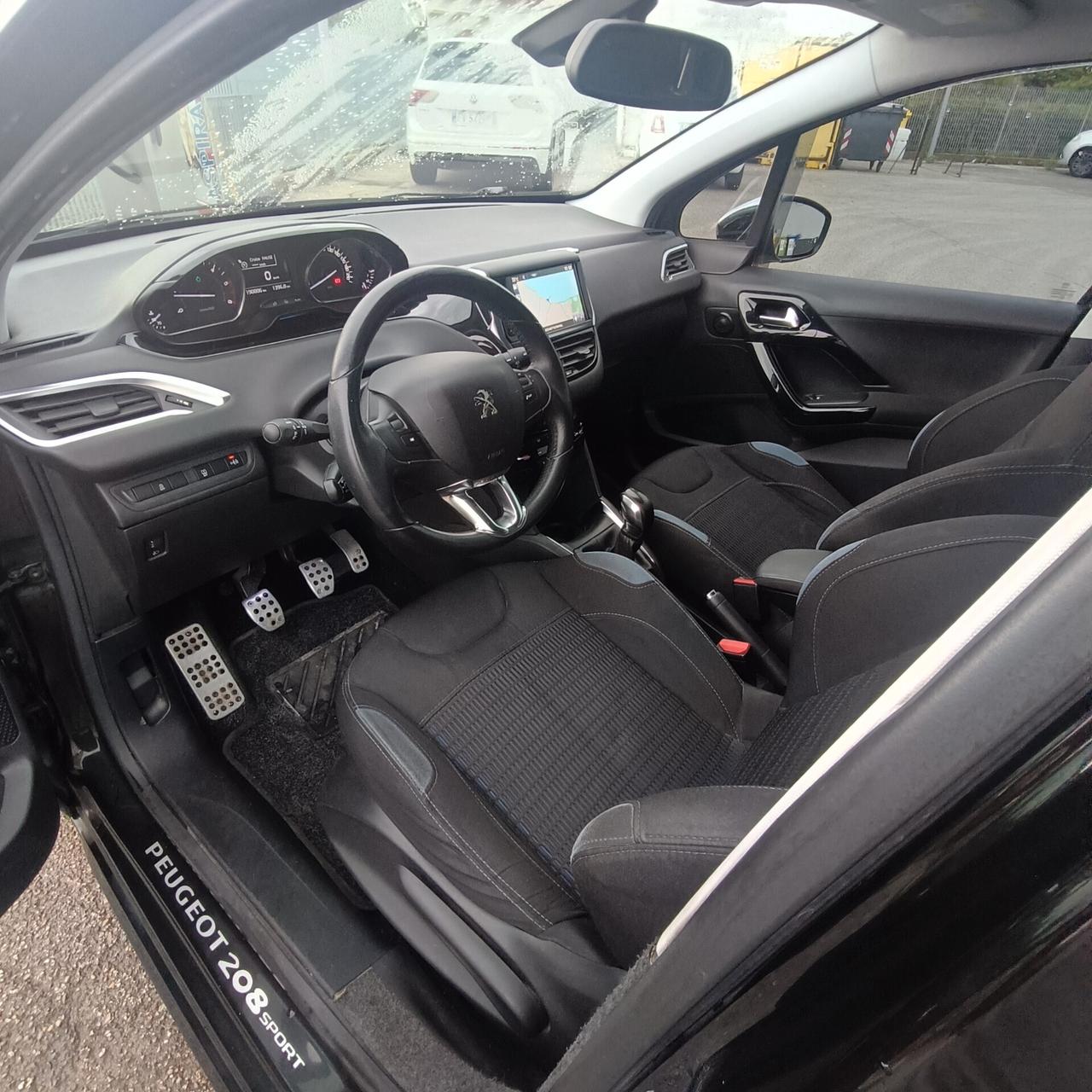 Peugeot 208 1.4 HDi 68 CV 3 porte Allure