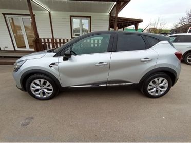 RENAULT Captur TCe 140 CV Intens