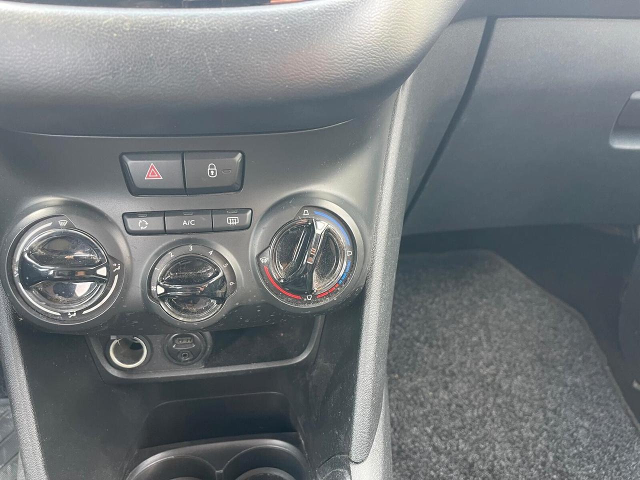 Peugeot 208 PureTech 82 5 porte Allure