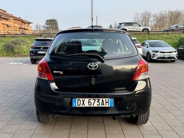 Toyota Yaris Yaris 5p 1.3 dual Sol m-mt