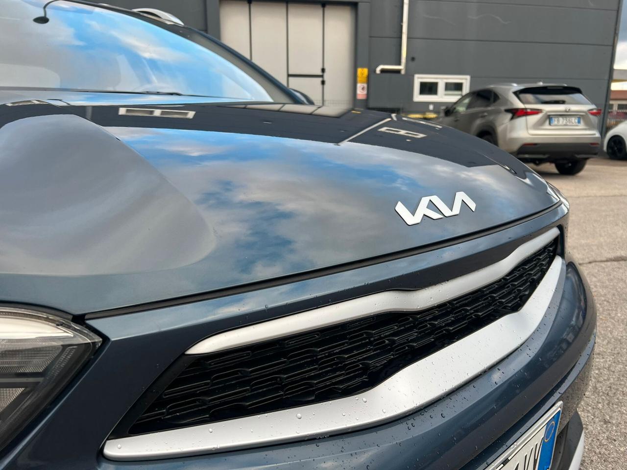 Kia Stonic 1.2 DPI Urban * 36.000 KM