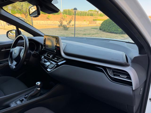 TOYOTA C-HR 1.8 HYBRID E-CVT+NAVI+RCAM+SED.RISCALD.LED