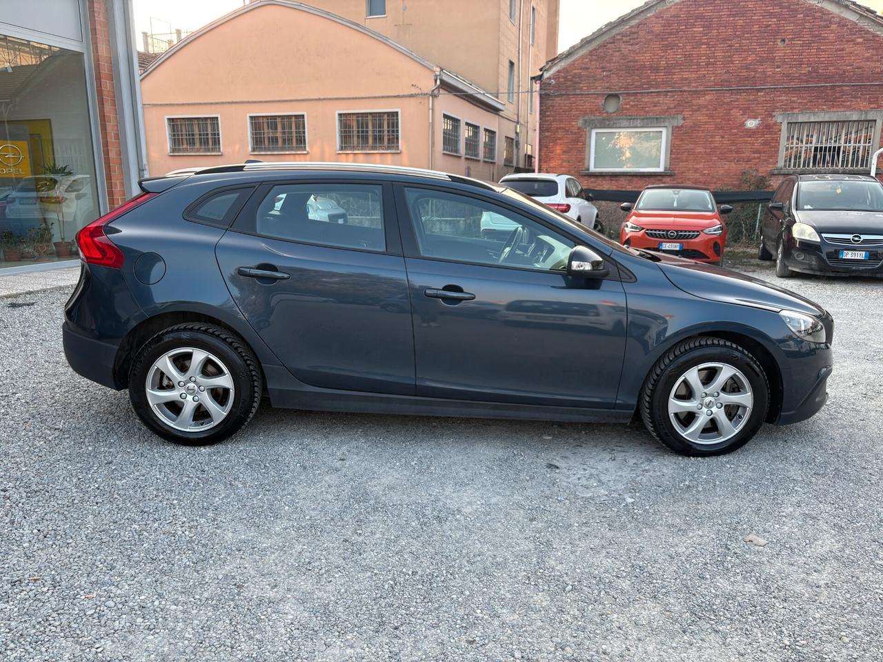 Volvo V40 2.0 D2 120CV Cross Country