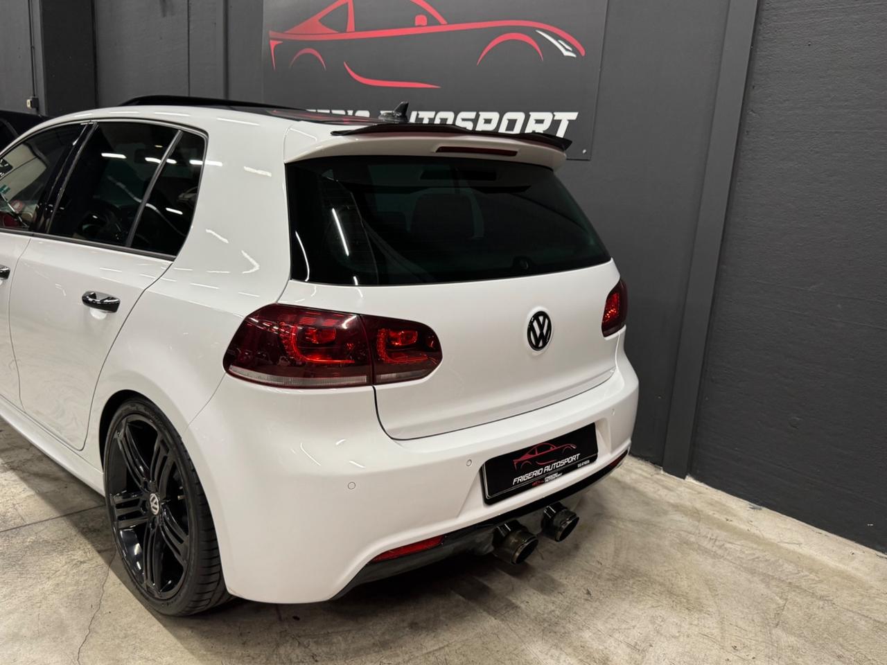 Volkswagen Golf 2.0 TSI 4mot. 5p. R