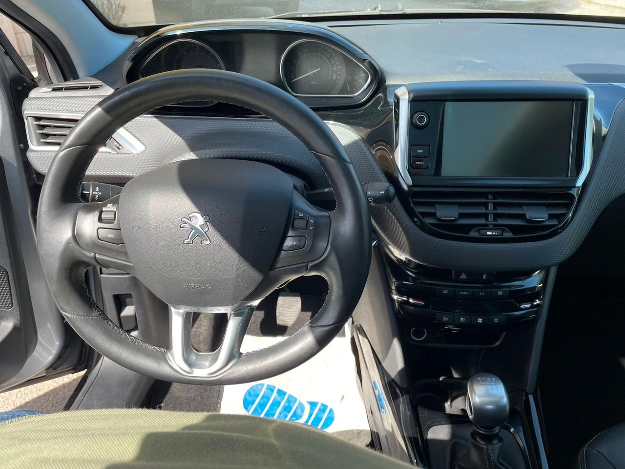 Peugeot 2008 1.6 HDI 120cv Black Matt