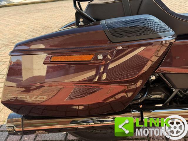 HARLEY-DAVIDSON CVO Street Glide 25th Anniversary 121 Copperhead