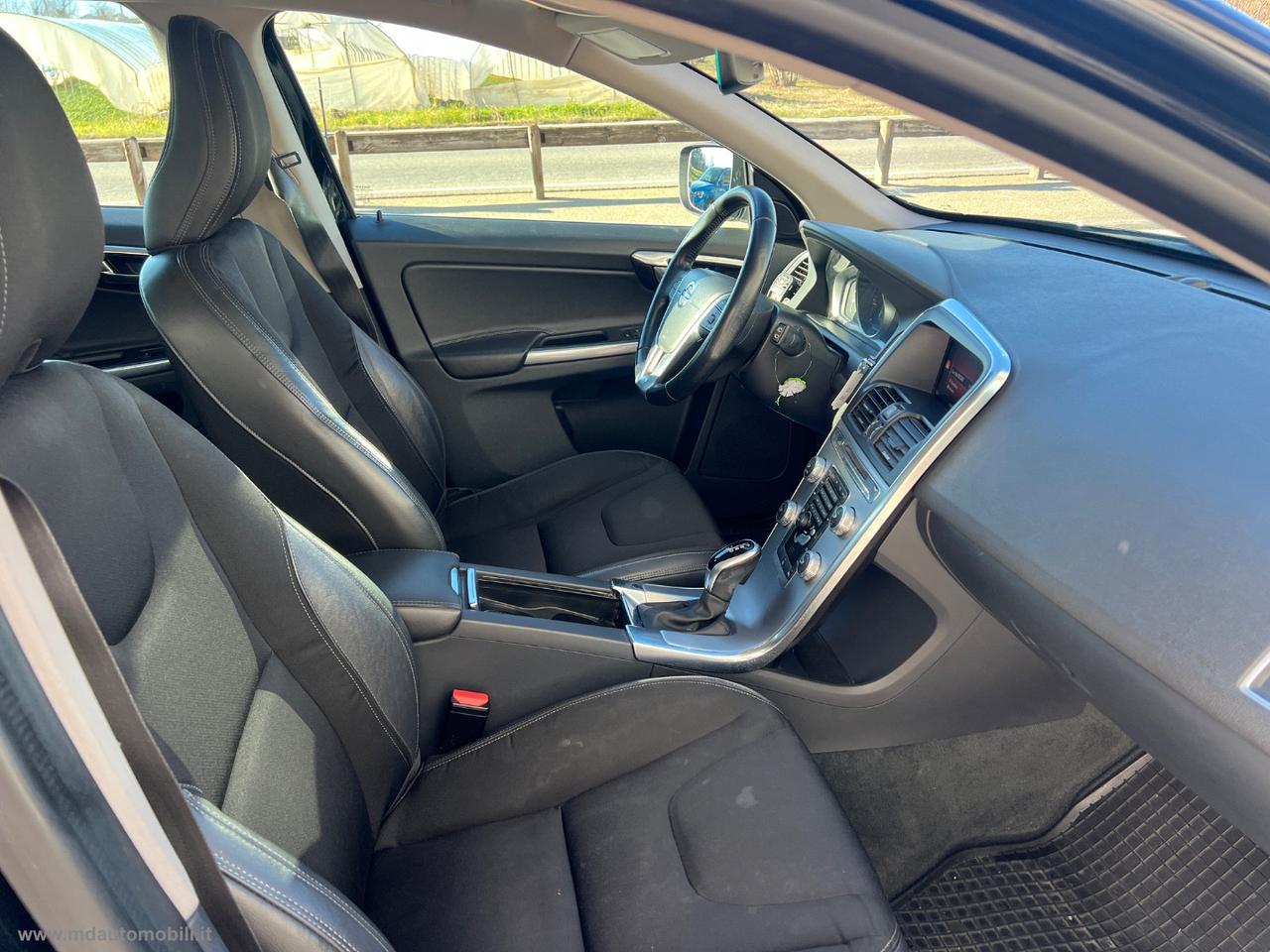 VOLVO XC60 D3 Geartronic Business 8 MARCE NAVIGATORE