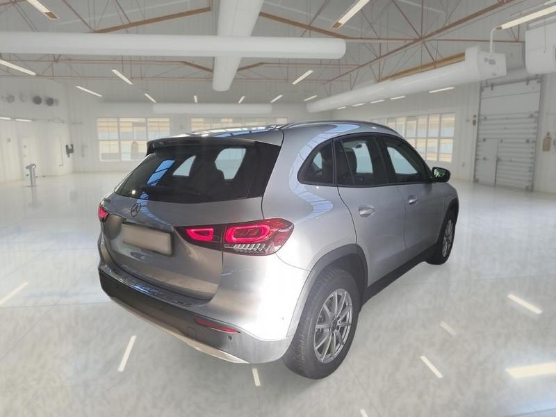 MERCEDES-BENZ GLA 200 D AUTOMATIC BUSINESS EXTRA CROSSOVER
