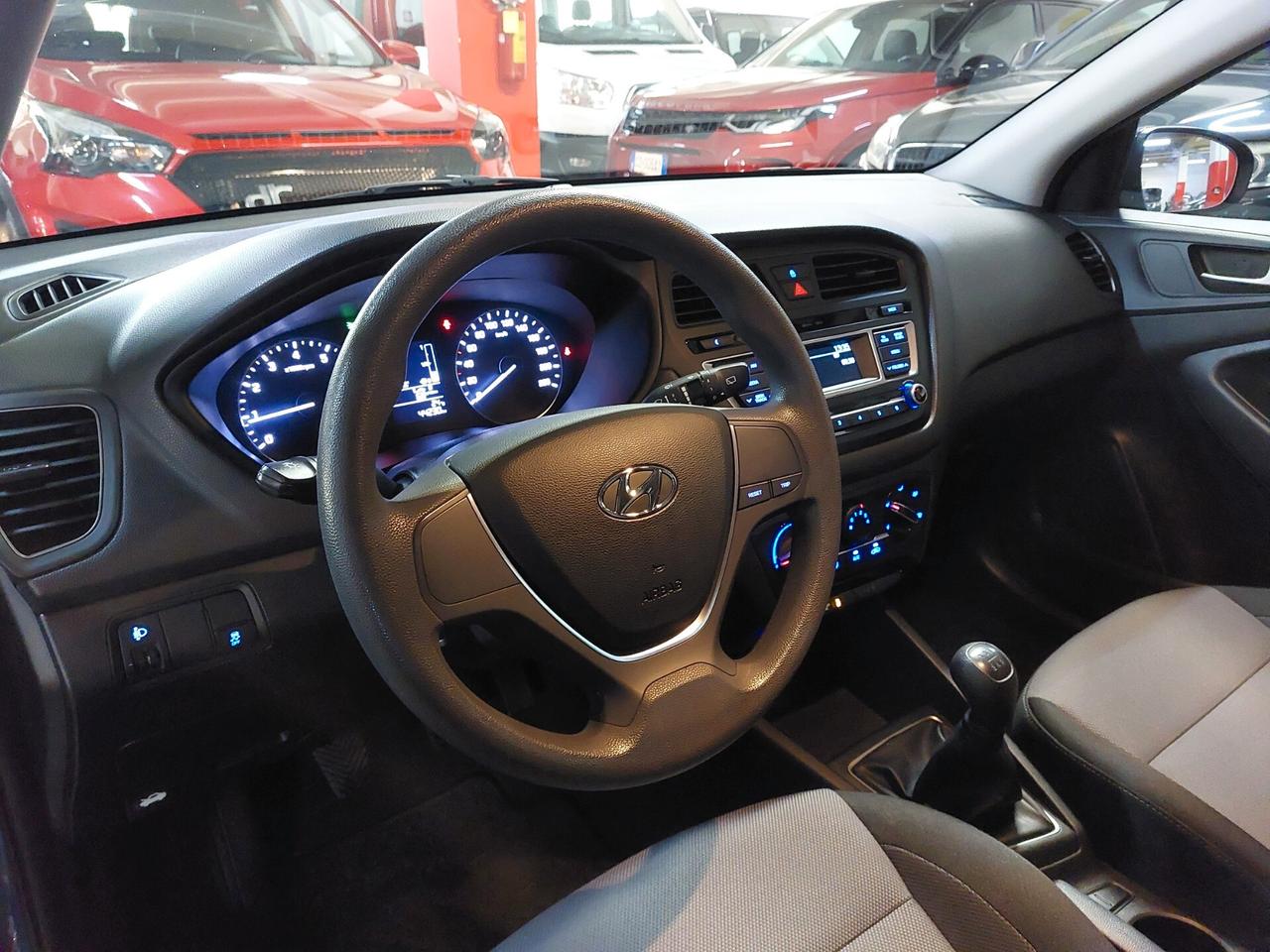 Hyundai i20 1.2 84 CV 5 PORTE 44000 KM!!! UNIPRO'!!! CLIMA FENDY RADIO USB!!! E6b