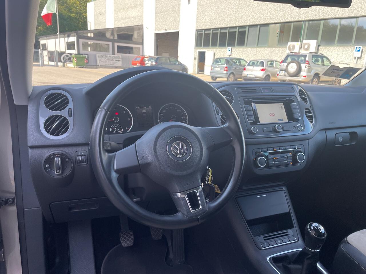 Volkswagen Tiguan 2.0 TDI 110 CV *Navi*Neopatentati**Solo 77000km*