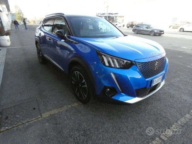 PEUGEOT 2008 motore elettrico 136 CV GT Pack