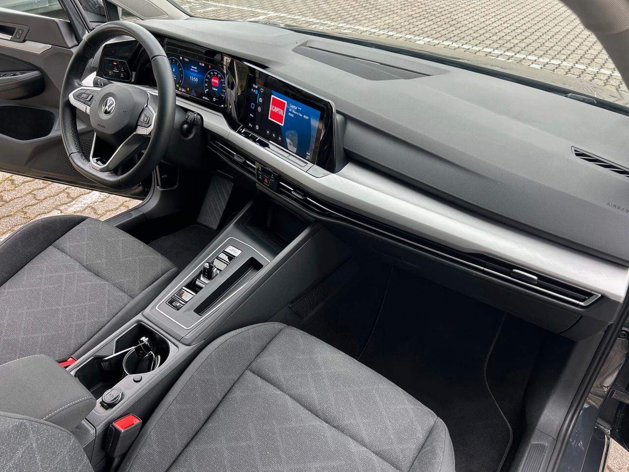 Volkswagen Golf Variant 1.5 tgi 130cv dsg GRANDINATA