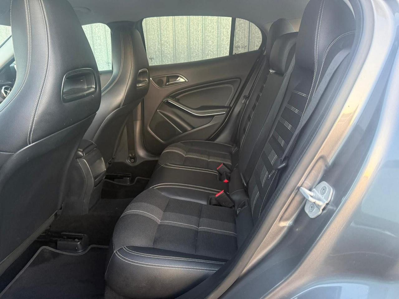 Mercedes-benz GLA 200CDI SPORT