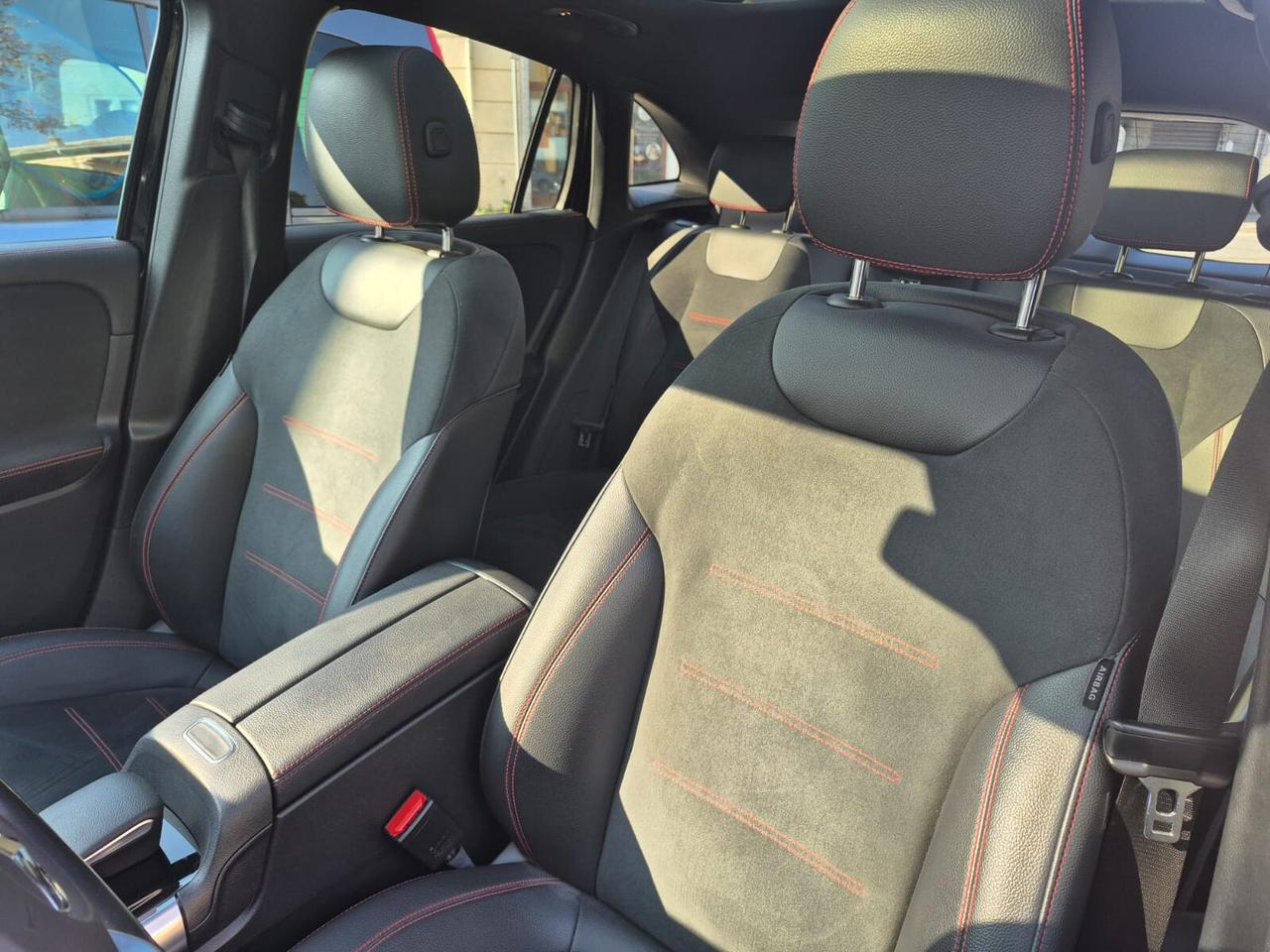 Mercedes GLA 200 Premium Pack AMG Night