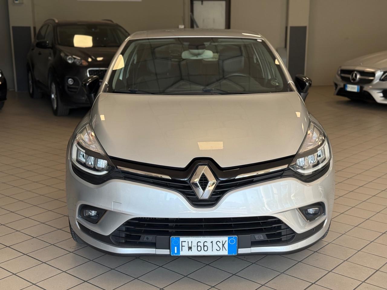 Renault Clio TCe 12V 90 CV GPL 5 porte Moschino Intens