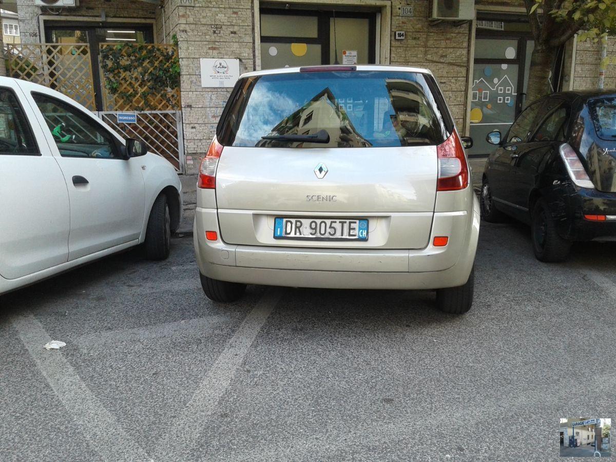 RENAULT - Scénic - 1.5 dCi/105CV SS PlayStat.Port.