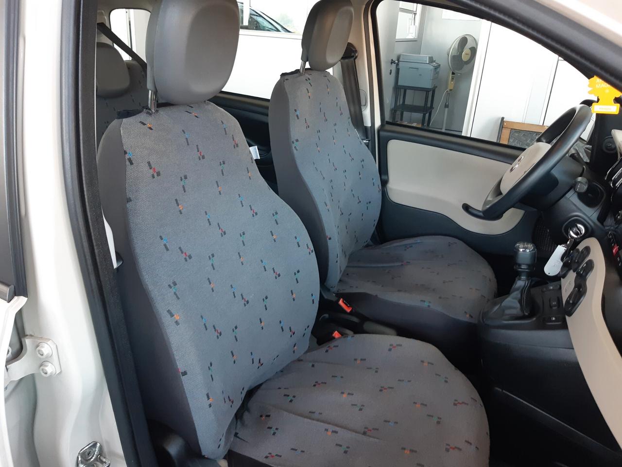 Fiat Panda 1.2 Lounge 5 POSTI