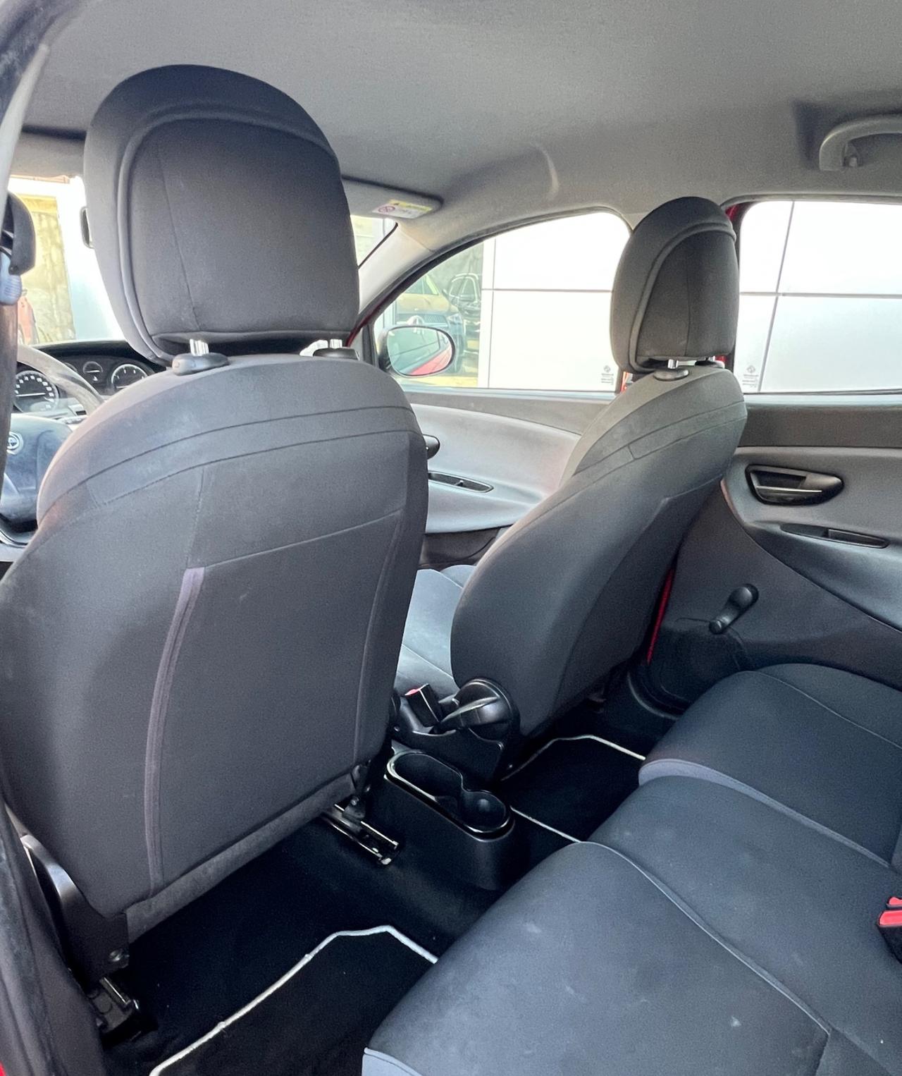 Lancia Ypsilon 1.3 mjt Platinum