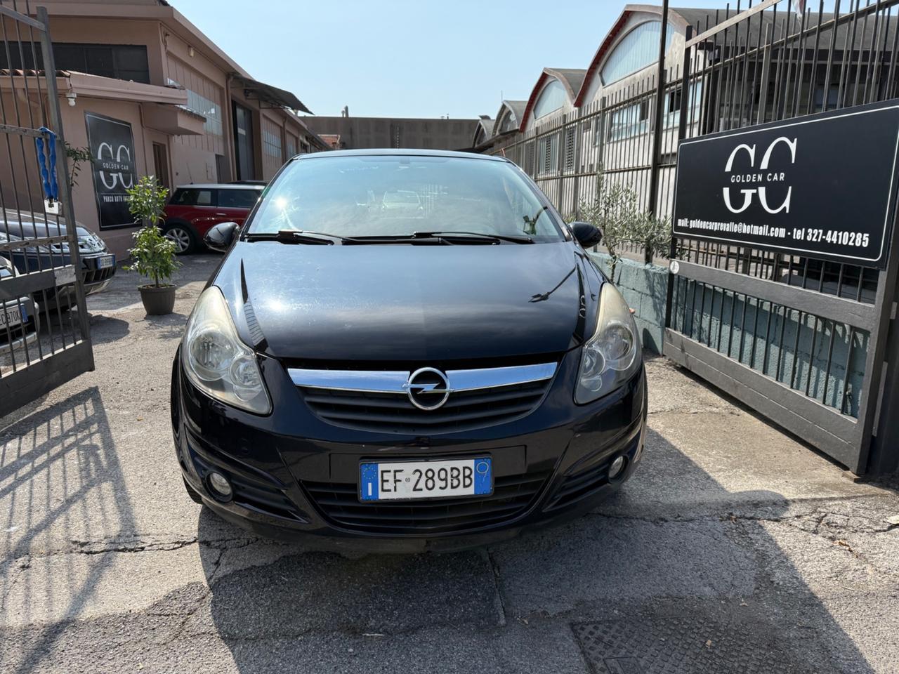Opel Corsa 1.2 5 porte Cosmo