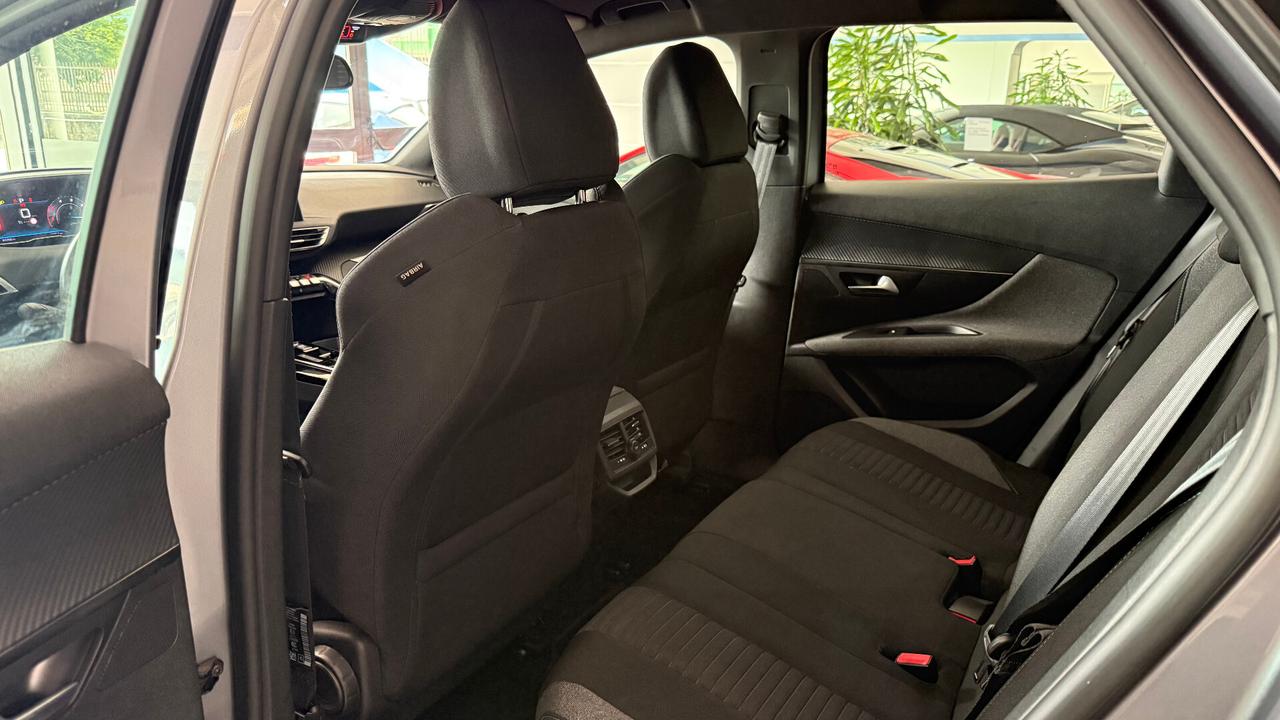 Peugeot 3008 1.5 130 CV AUTOMATICA