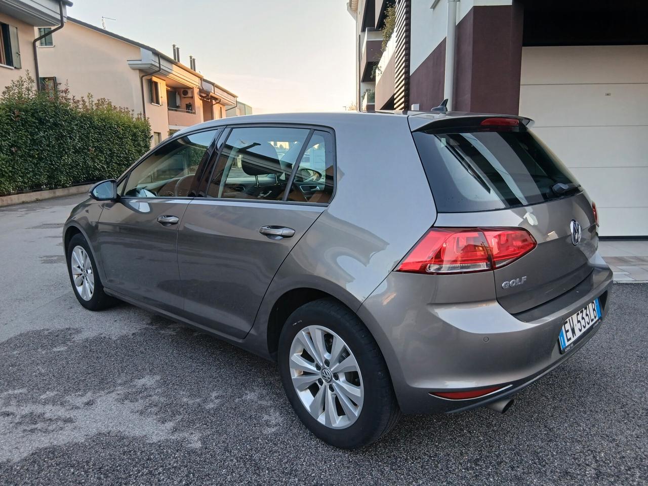 Volkswagen Golf 1.2 TSI 105 CV 5p. Comfortline BlueMotion tua a € 193 mese
