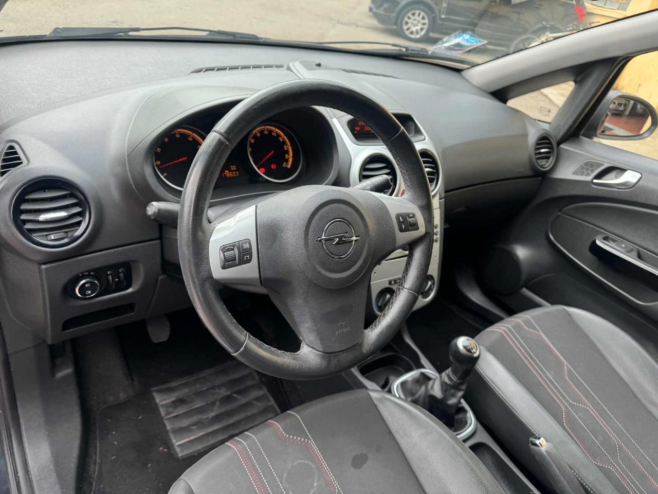 Opel Corsa 2013 GPL 170.000KM NEOPATENTATI