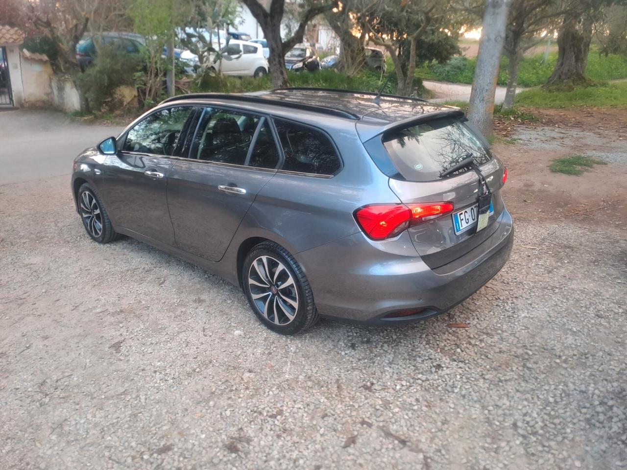 Fiat Tipo 1.6 Mjt S&S SW Lounge