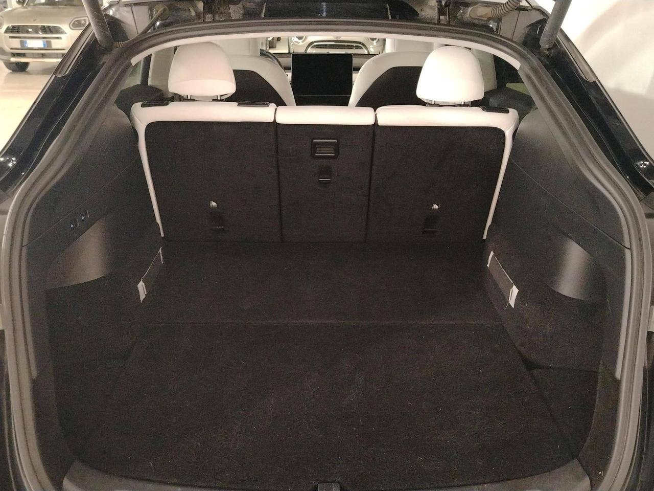 Tesla Model Y Long Range Dual Motor awd