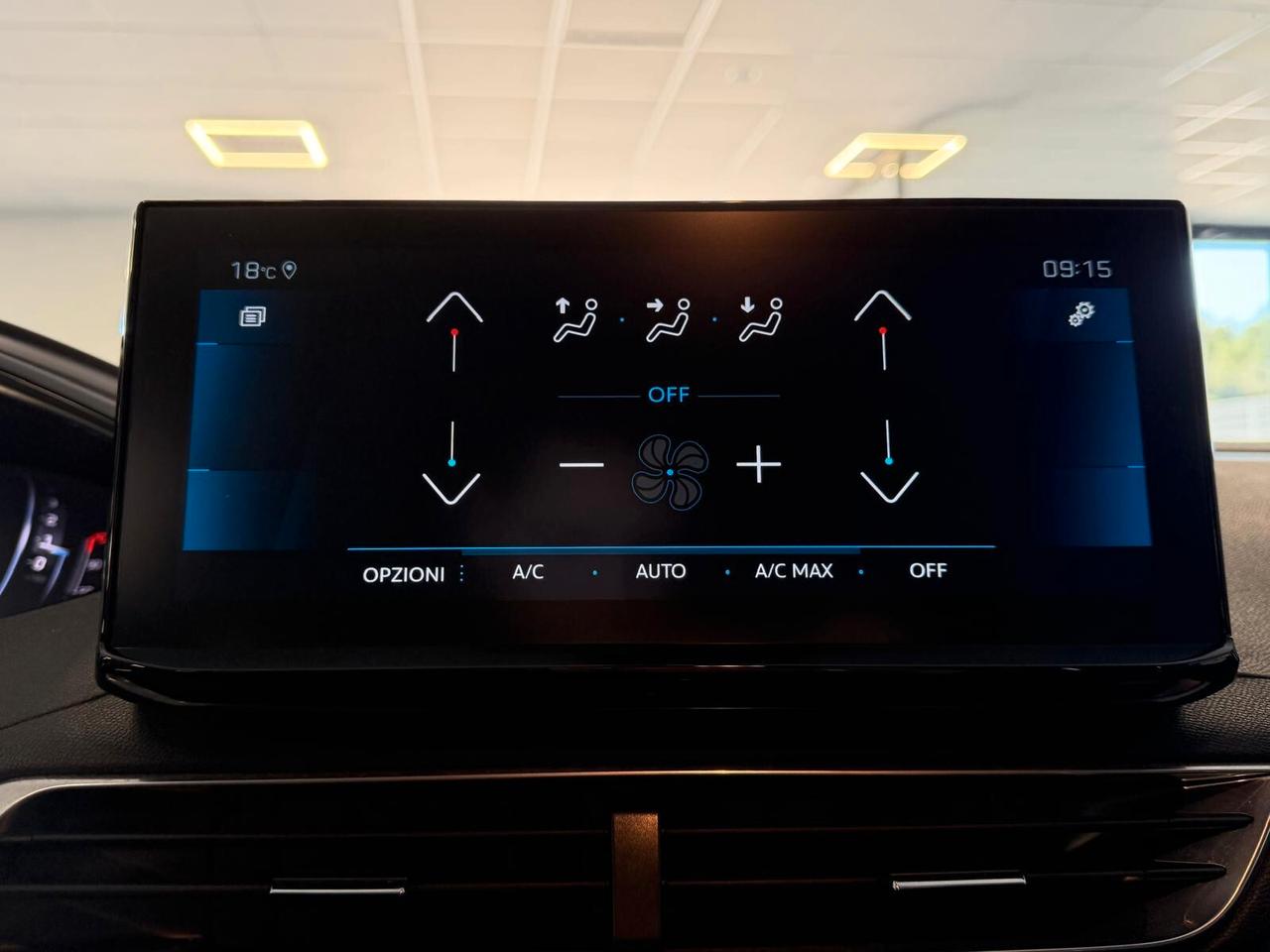 PEUGEOT 3008 1.5 EAT8 130CV 96KW NAVI CRUISE CAM ANNO 2021