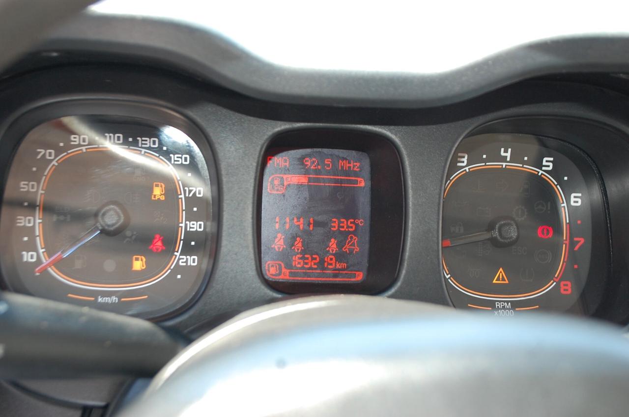 Fiat Panda 1.2 Easy easypower Gpl 69CV Uff Italy Unicopropr