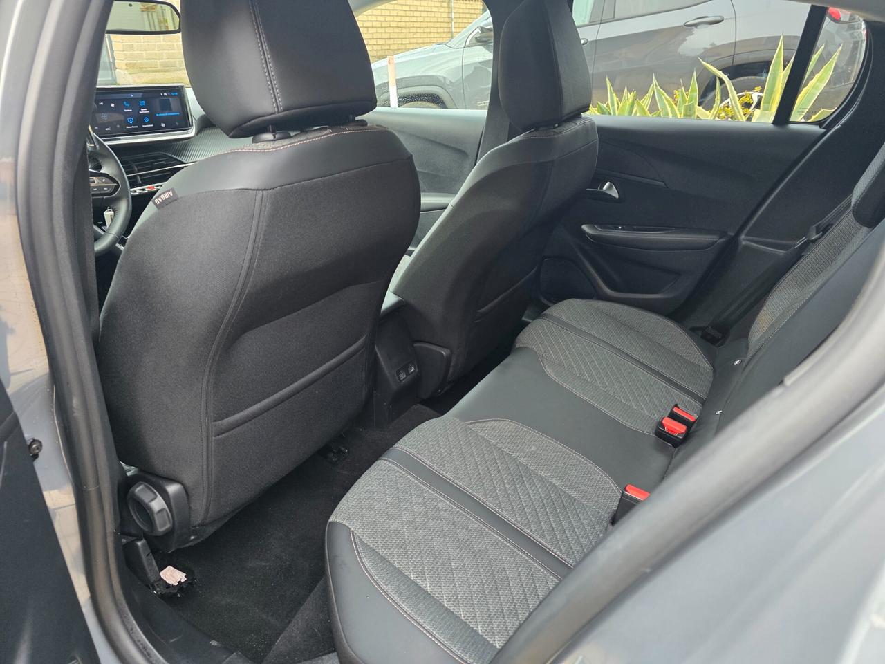 Peugeot 208 PureTech 100 Stop&Start 5 porte Allure