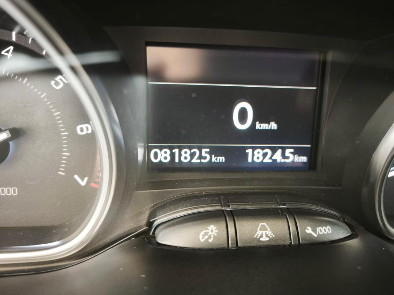 Peugeot 2008 1.6 VTi 120CV Allure