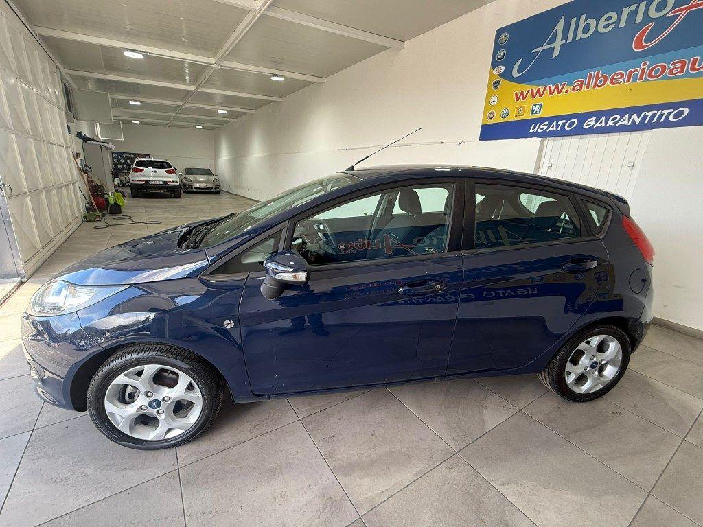 Ford Fiesta 1.4 TDCi 70CV 5 porte Titanium
