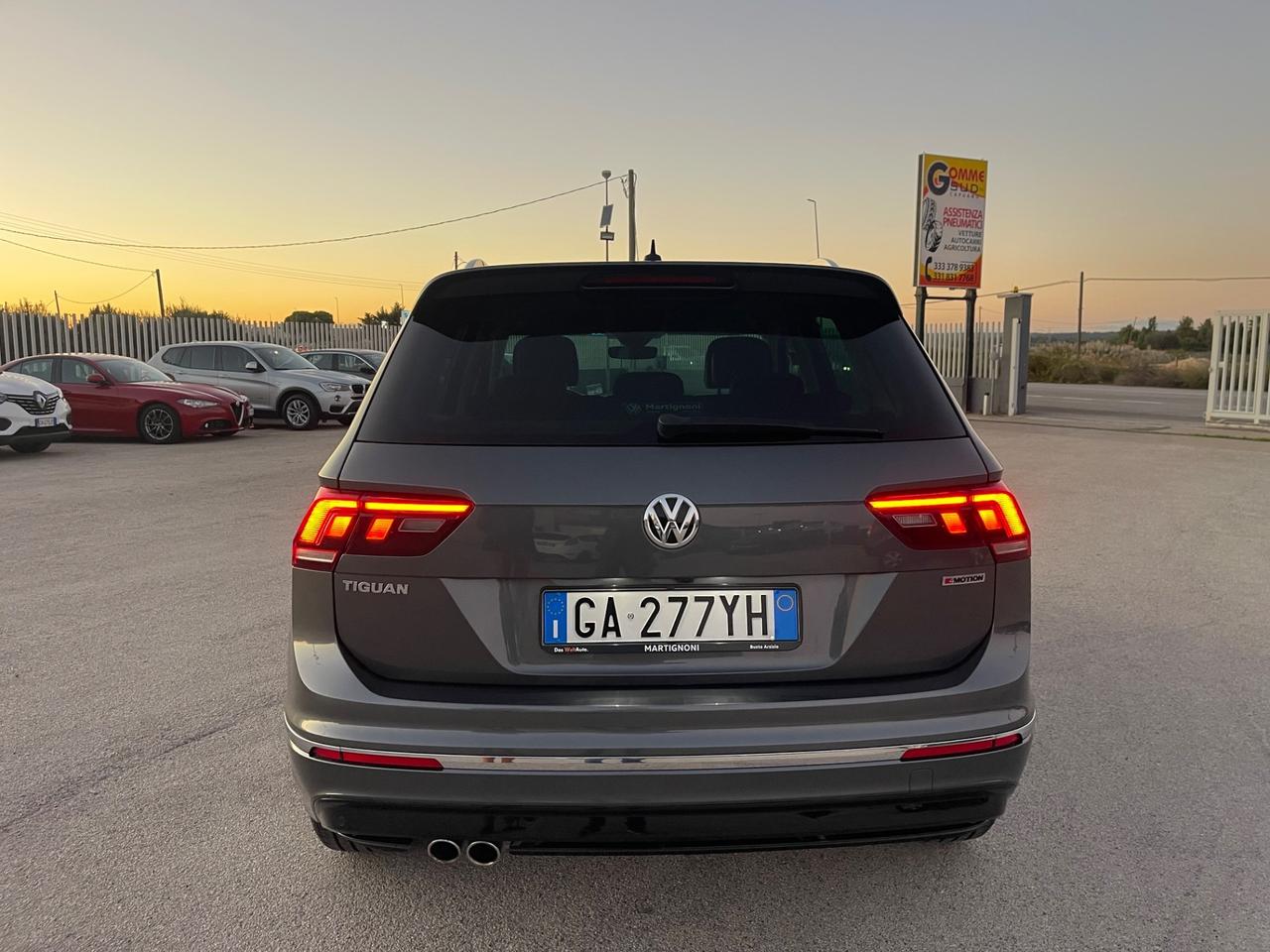 VOLKSWAGEN TIGUAN 2.0 TDI 150 DSG 4MOTION R-LINE