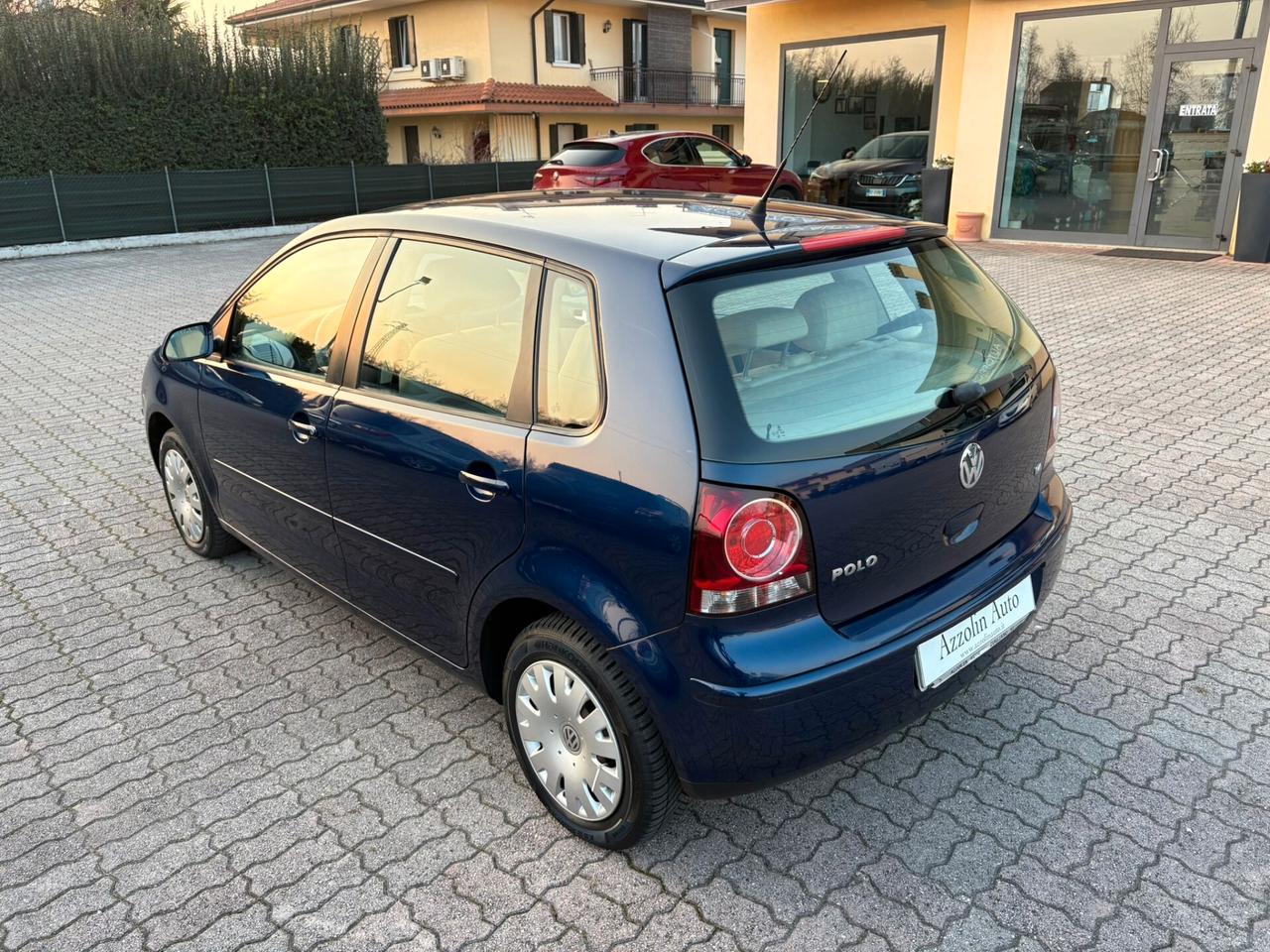 VOLKSWAGEN POLO NEOPATENTATI AUTOMATICO KM 104.559
