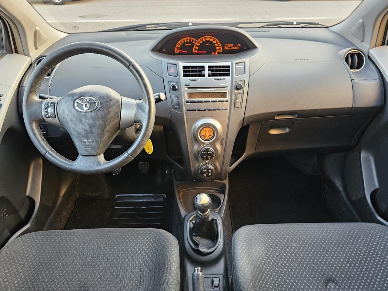 Toyota Yaris 1.0 69cv 5 Porte Sol*Pdc*Neopatentati*