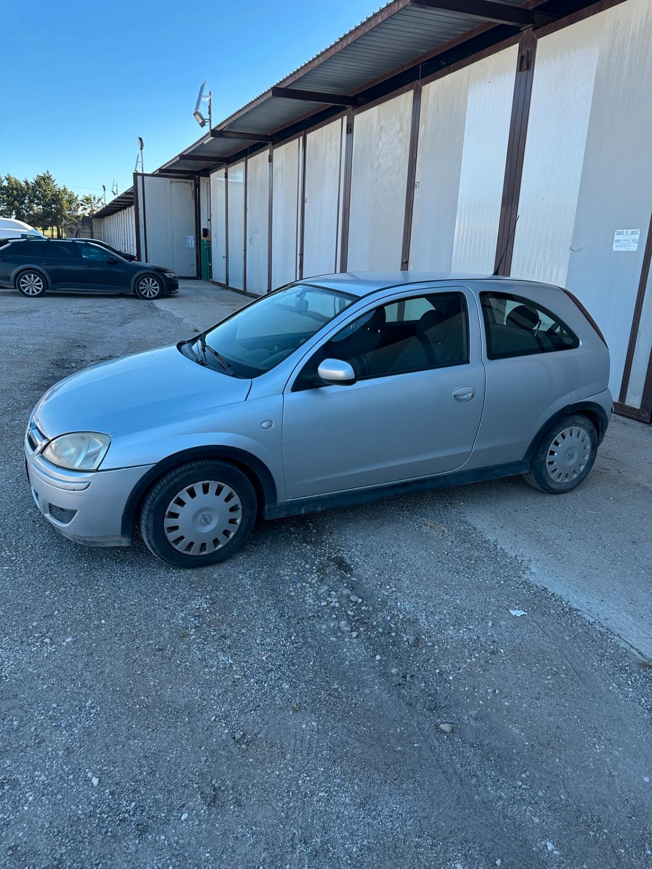 Opel Corsa 1.2i 16V cat 3 porte Sport