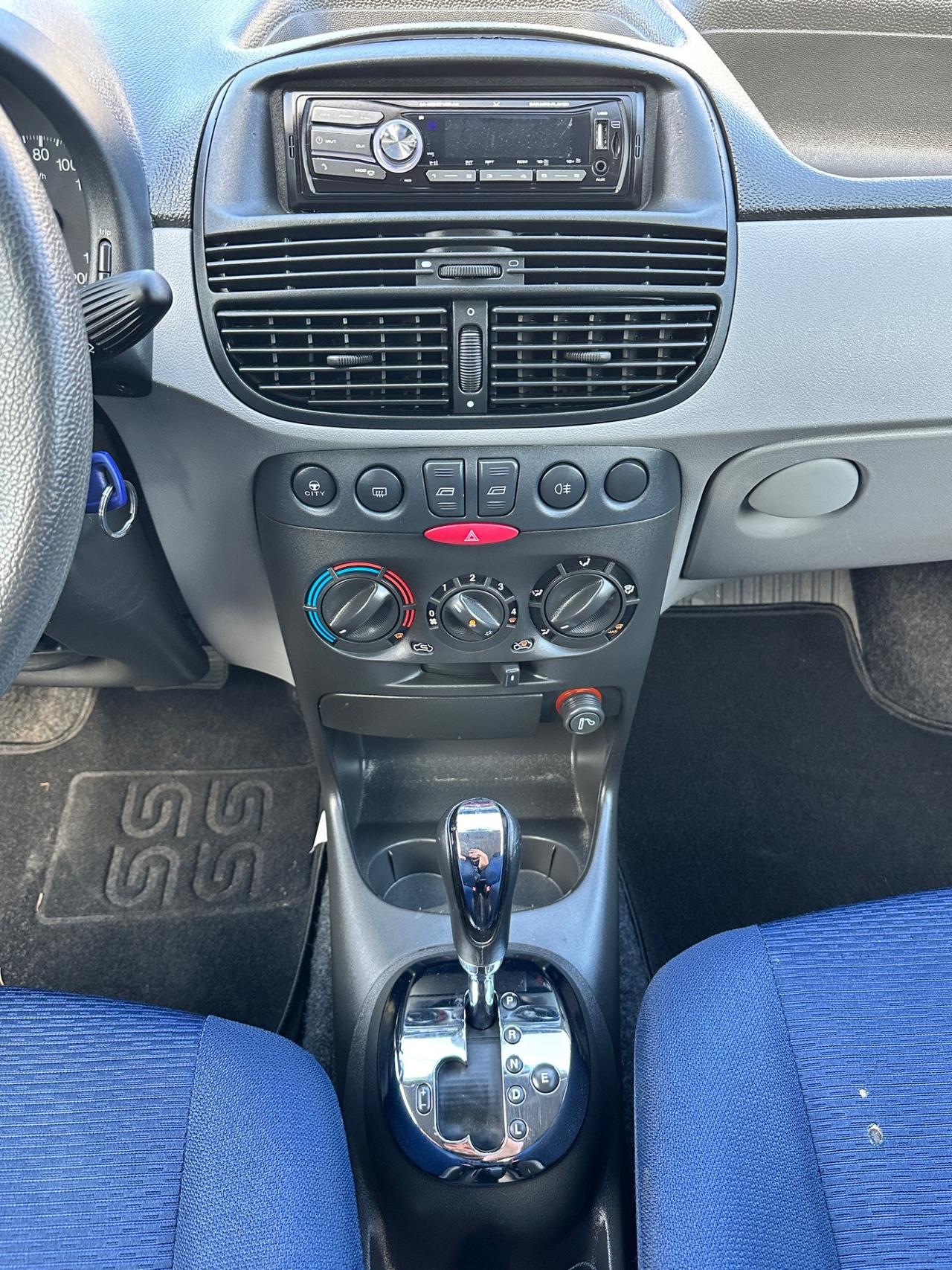 Fiat Punto 1.2i 16V cambio automatico